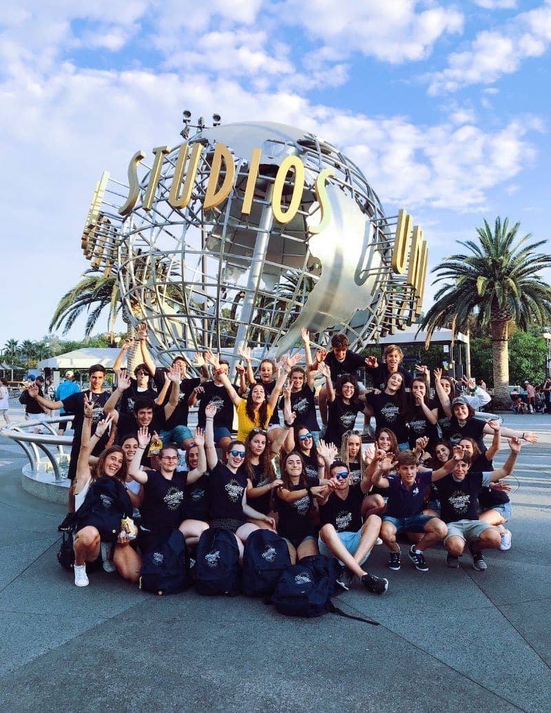 Excursion to Universal Studios organized by Oui-Connect