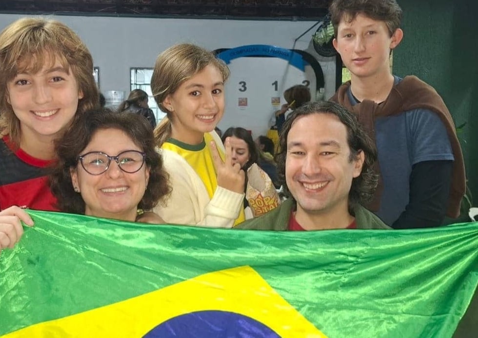 Brazilian host family welcome with exchange students Brazilian host family welcome with exchange students